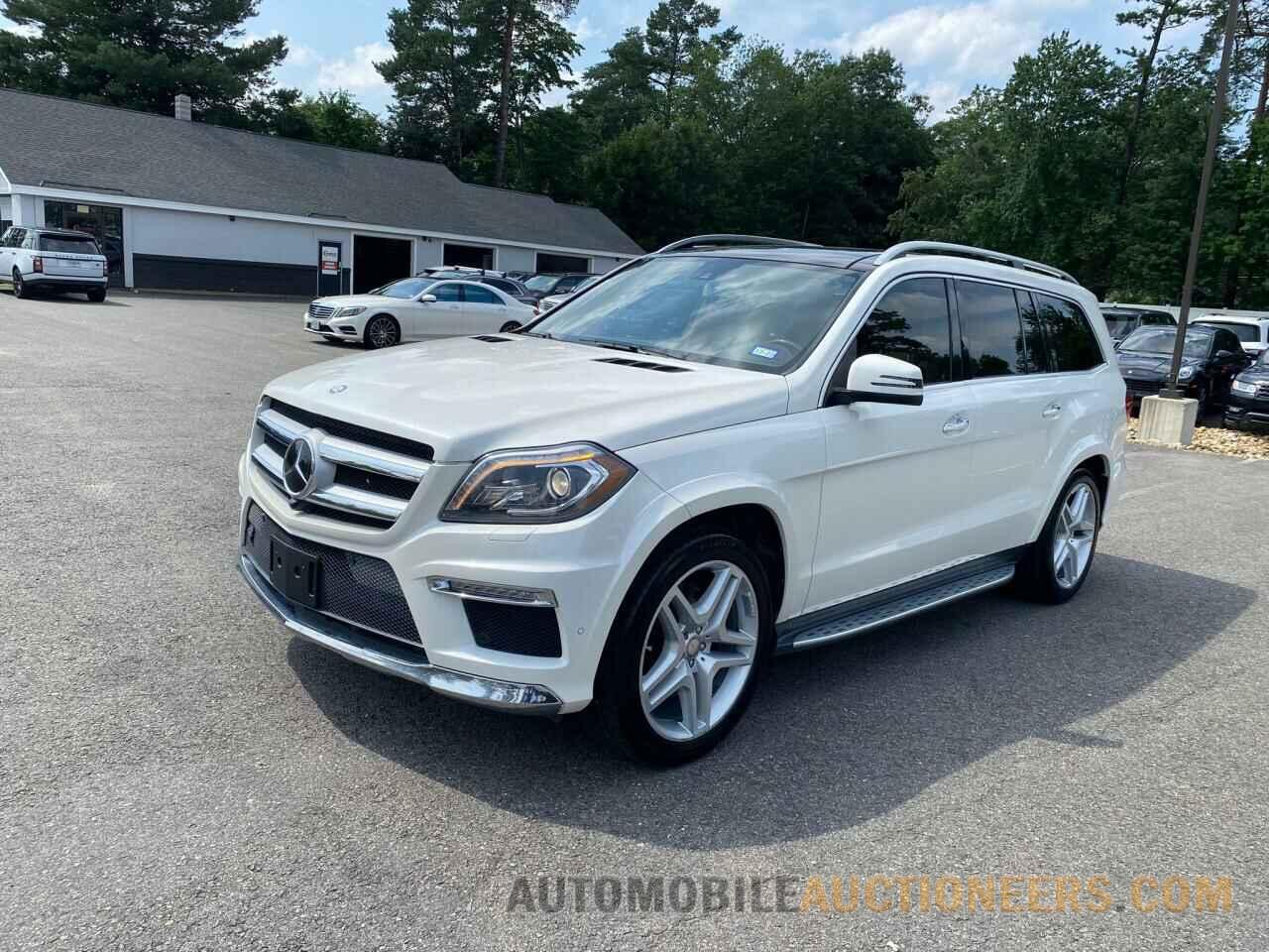 4JGDF7DE3FA599960 MERCEDES-BENZ GL-CLASS 2015