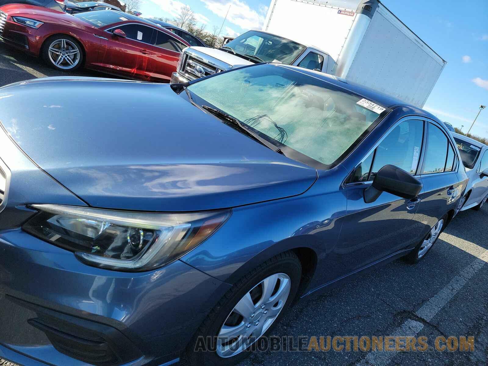 4S3BNAA66J3045012 Subaru Legacy 2018