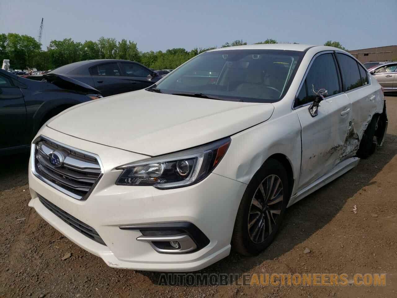 4S3BNAF69J3043831 SUBARU LEGACY 2018