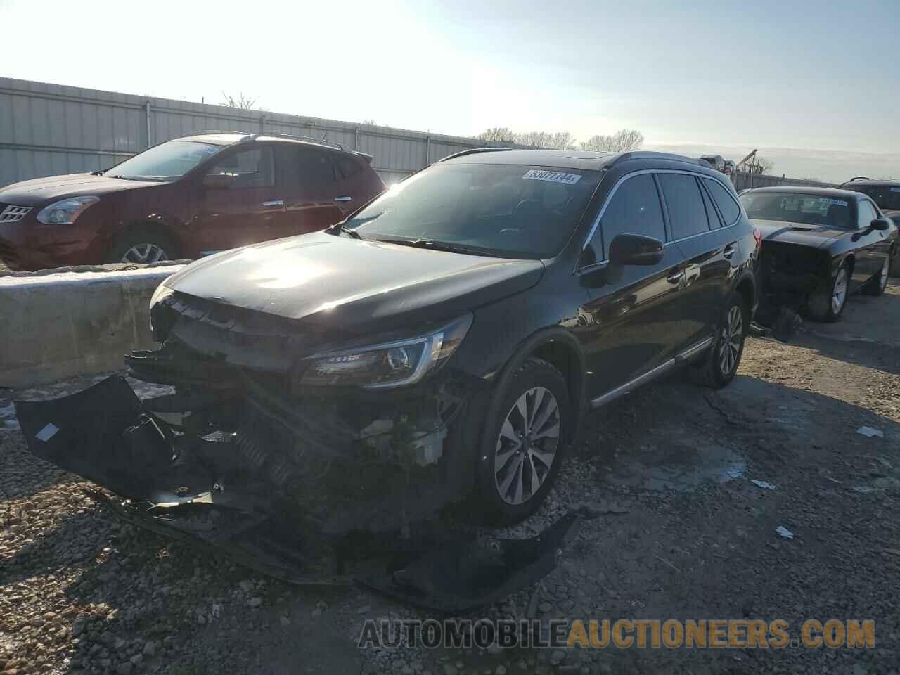 4S4BSATC0J3269979 SUBARU OUTBACK 2018