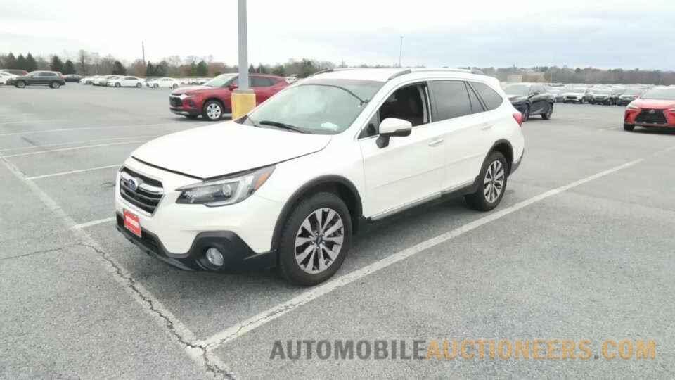 4S4BSATC8J3293270 Subaru Outback 2018