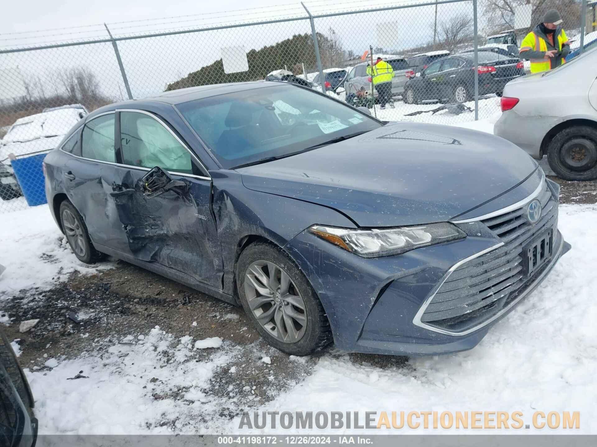 4T1A21FB3LU015615 TOYOTA AVALON HYBRID 2020