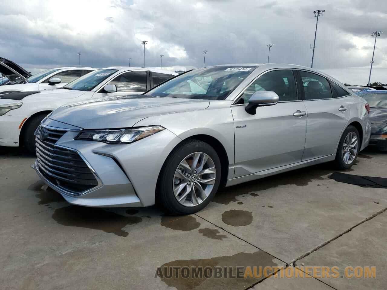 4T1A21FBXLU016423 TOYOTA AVALON 2020