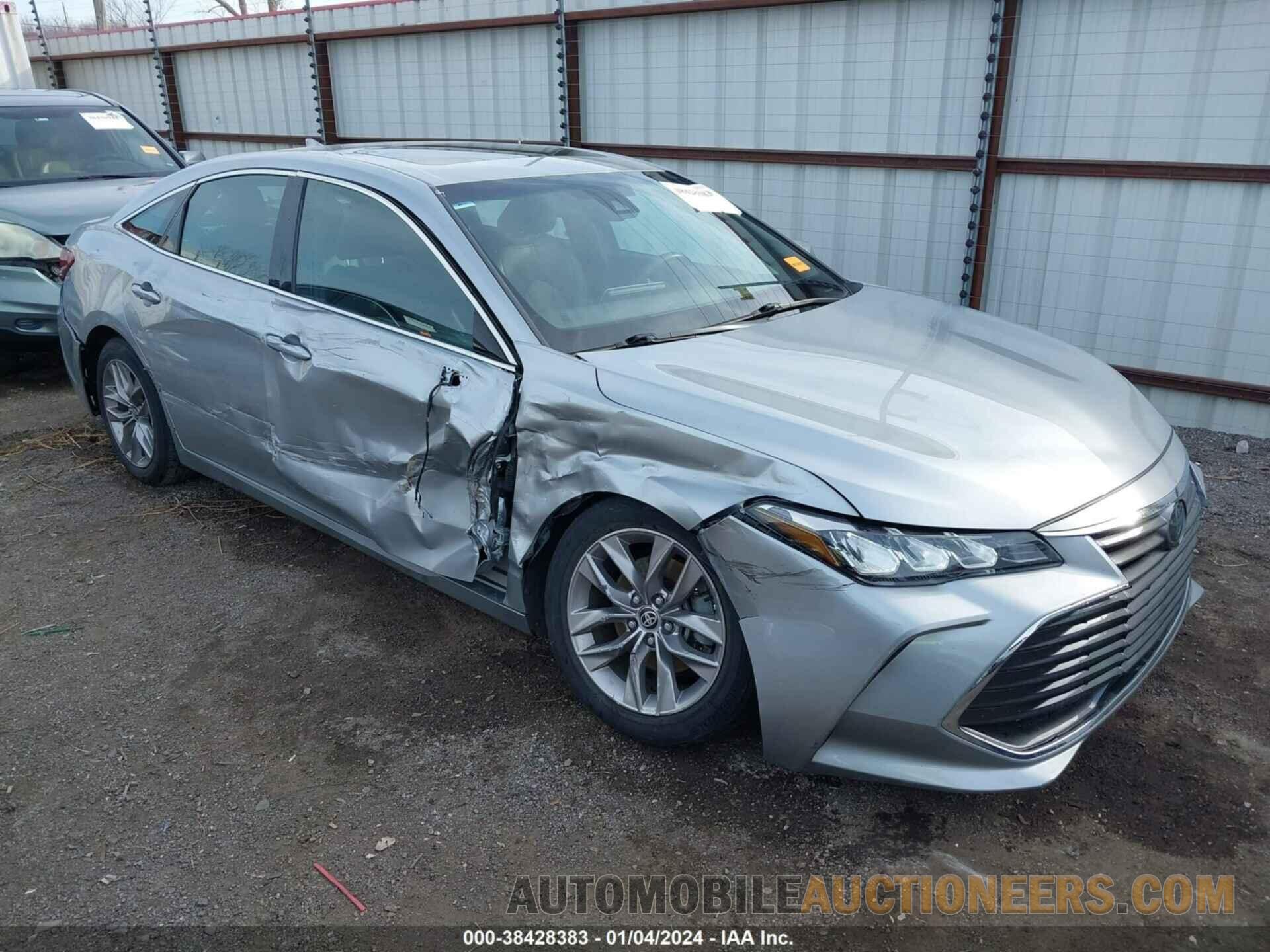 4T1AZ1FBXLU054956 TOYOTA AVALON 2020