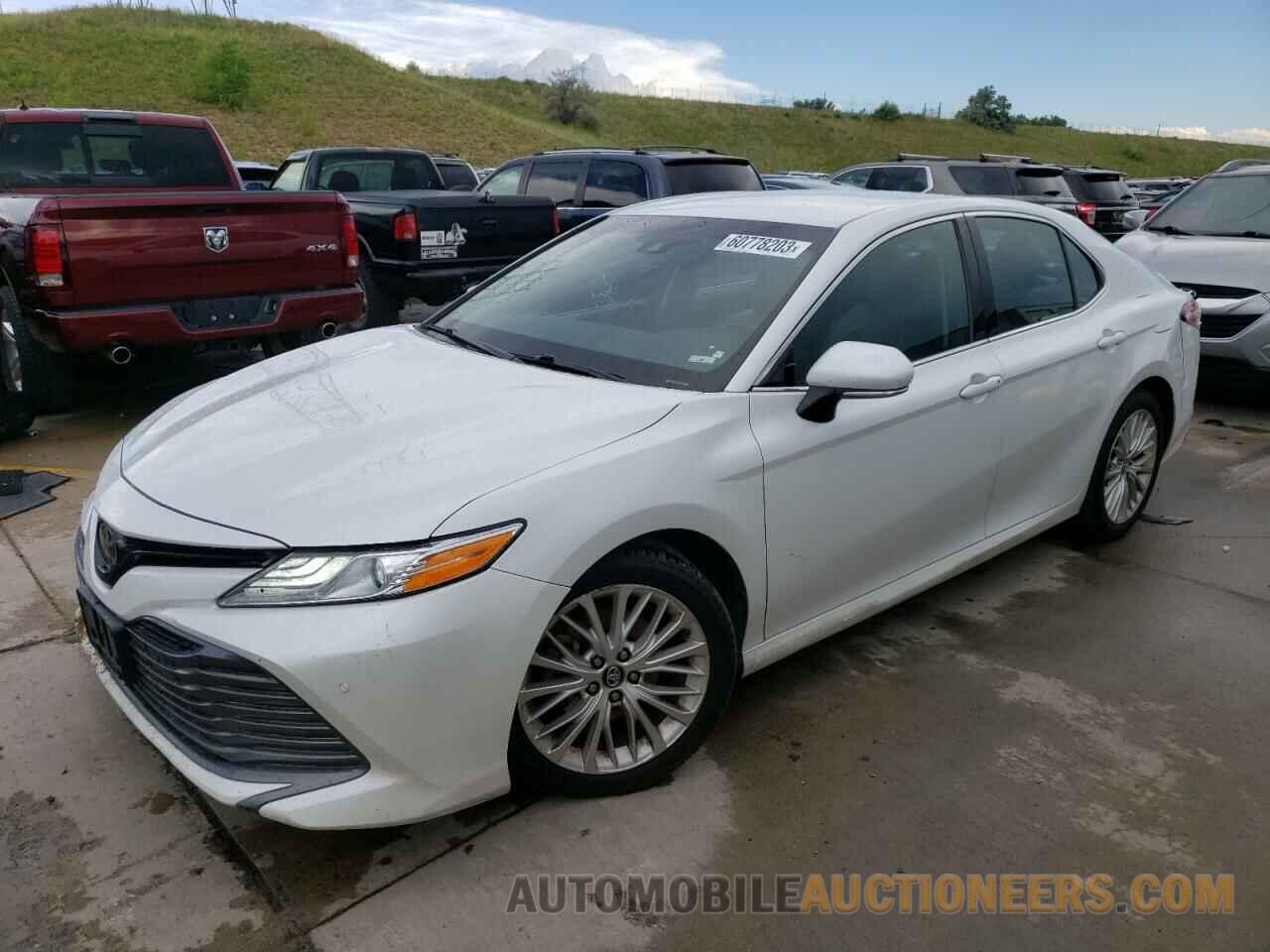 4T1B11HK0JU007554 TOYOTA CAMRY 2018