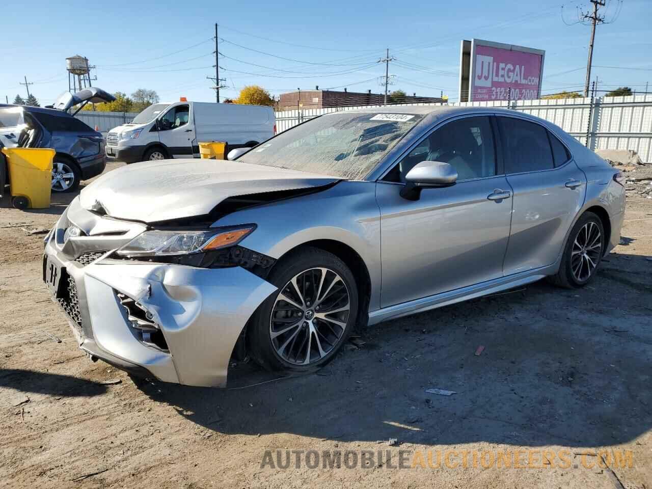 4T1B11HK0JU014794 TOYOTA CAMRY 2018