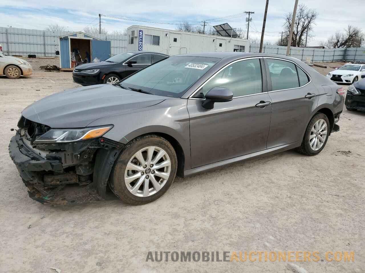 4T1B11HK0JU019770 TOYOTA CAMRY 2018