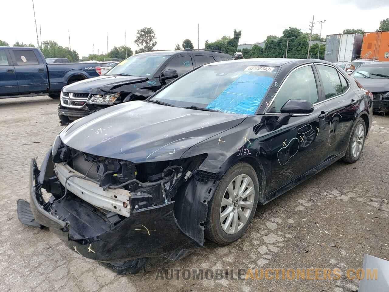 4T1B11HK0JU025391 TOYOTA CAMRY 2018