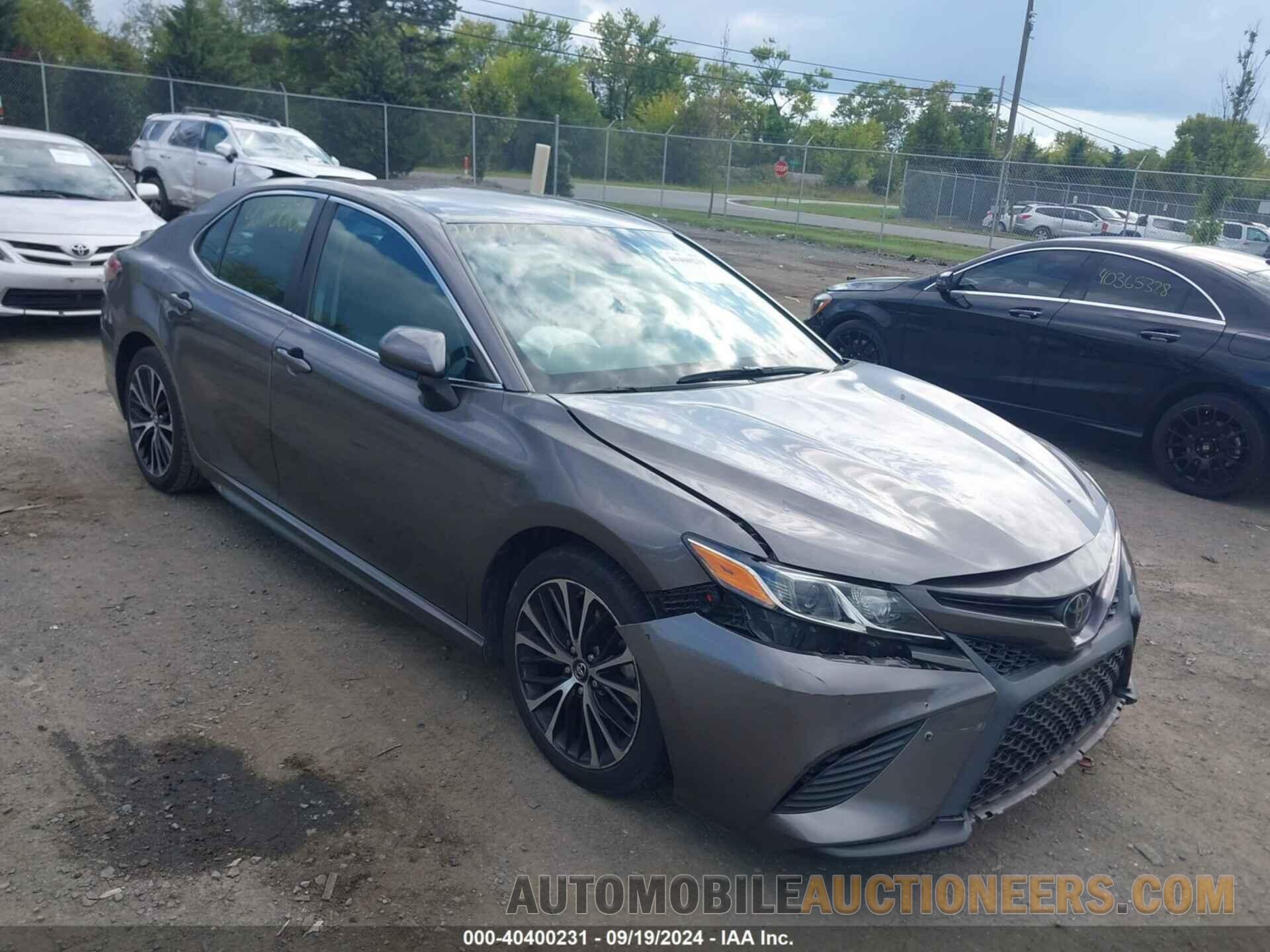 4T1B11HK0JU027917 TOYOTA CAMRY 2018