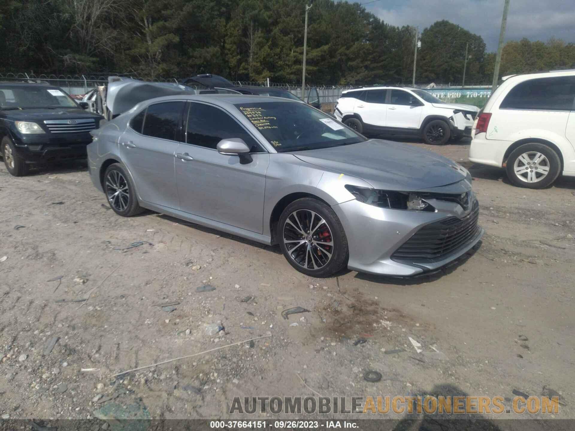 4T1B11HK0JU028873 TOYOTA CAMRY 2018