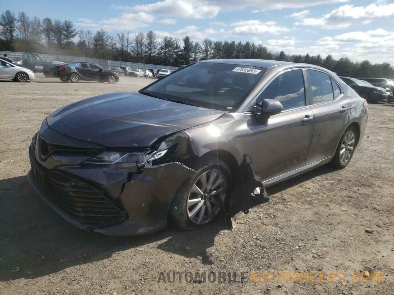 4T1B11HK0JU030199 TOYOTA CAMRY 2018