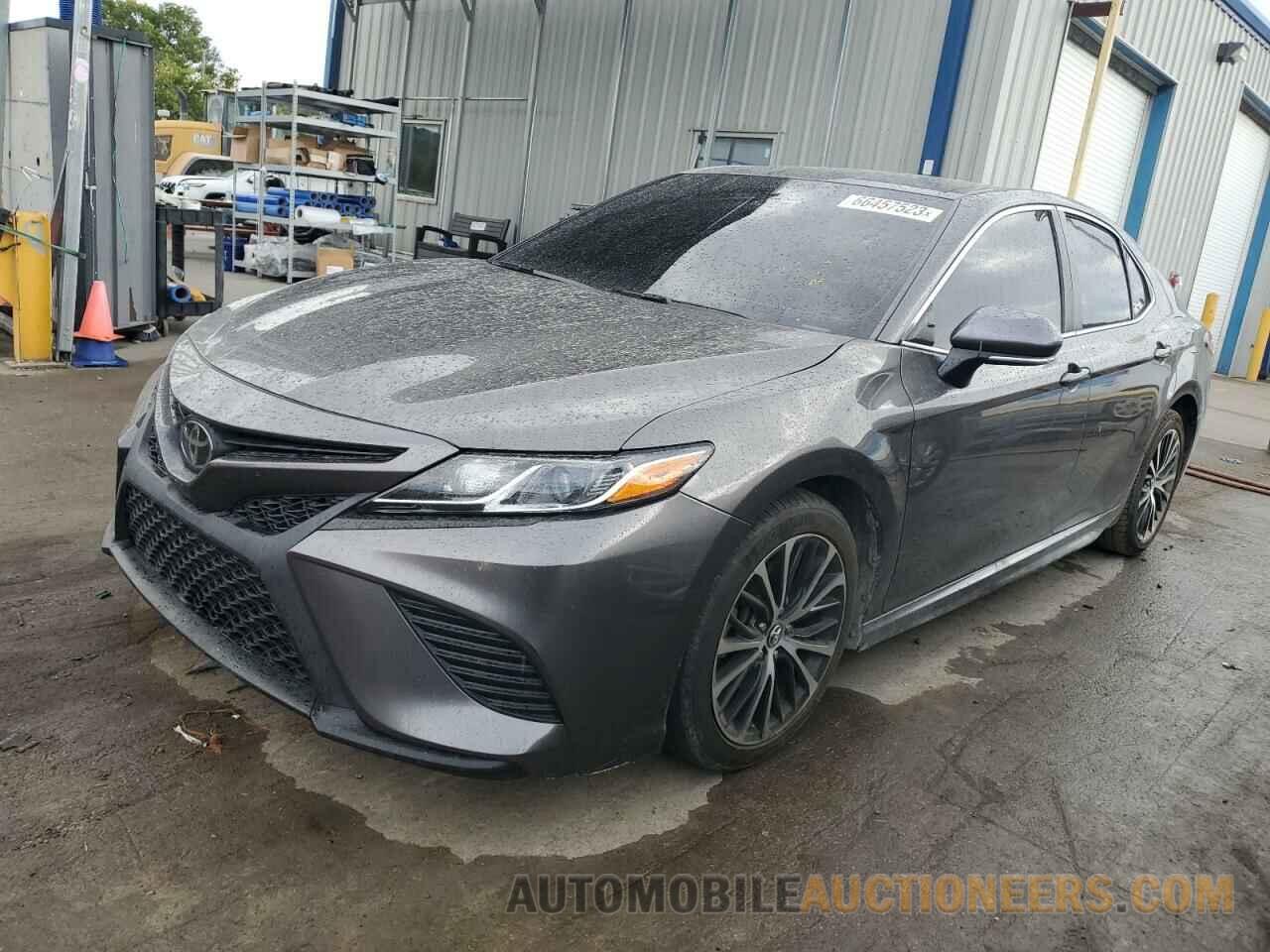 4T1B11HK0JU041252 TOYOTA CAMRY 2018