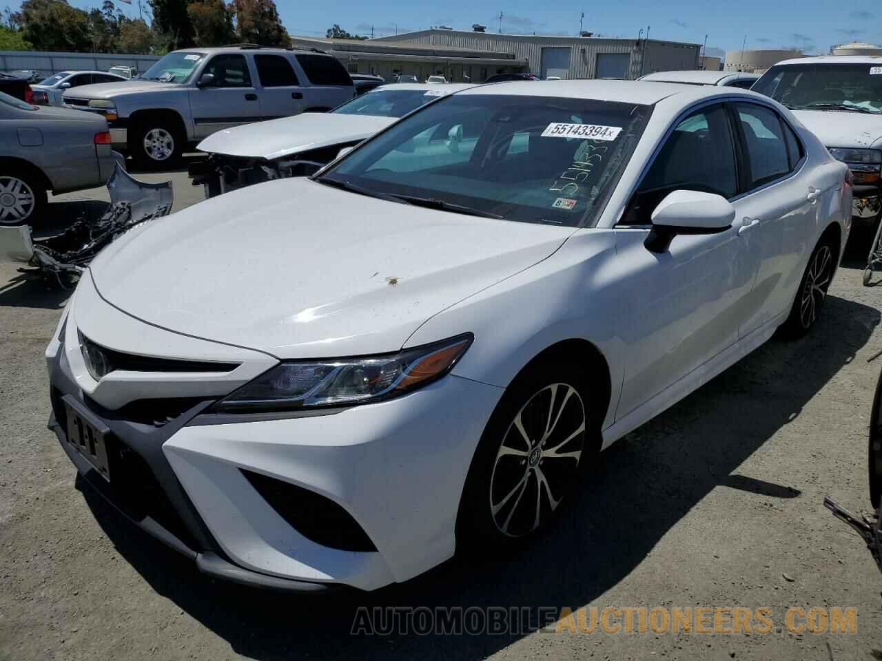 4T1B11HK0JU044748 TOYOTA CAMRY 2018