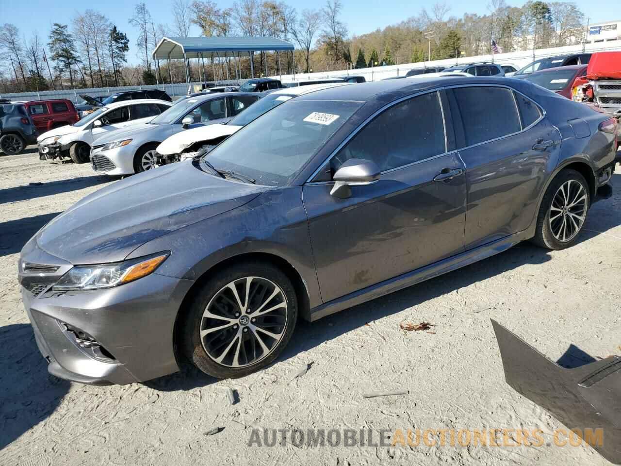 4T1B11HK0JU053594 TOYOTA CAMRY 2018