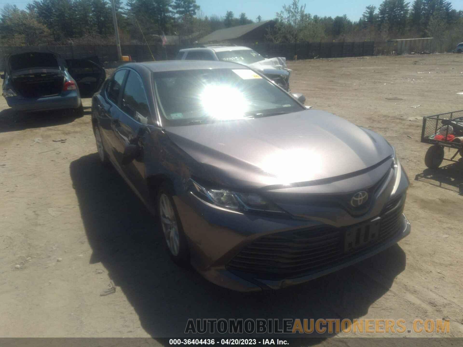 4T1B11HK0JU056267 TOYOTA CAMRY 2018