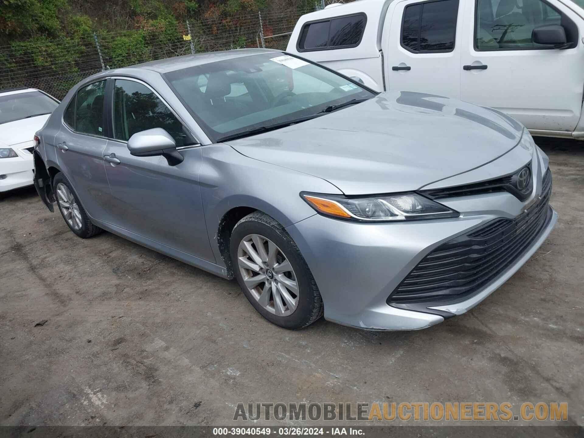 4T1B11HK0JU073442 TOYOTA CAMRY 2018