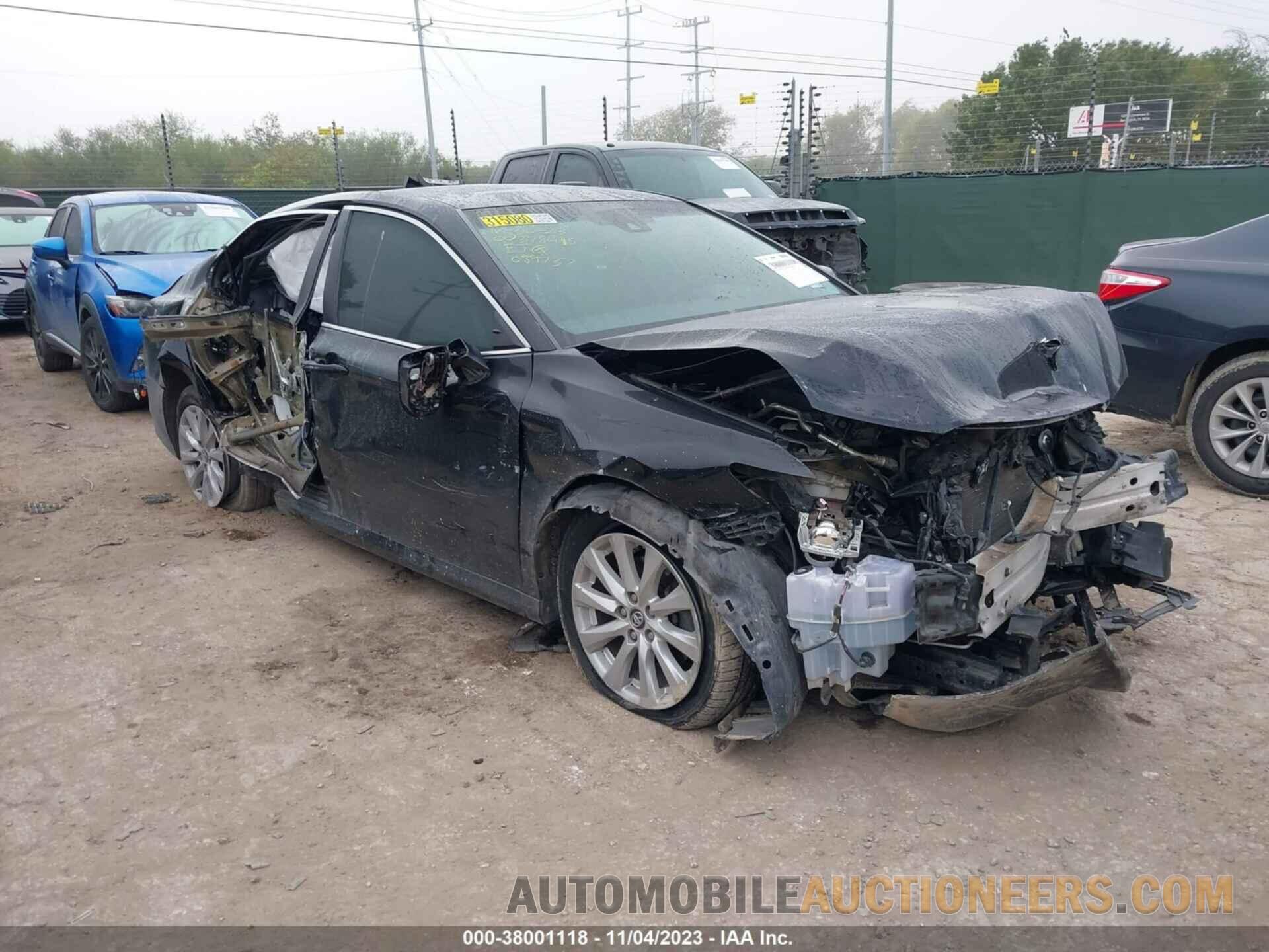 4T1B11HK0JU089737 TOYOTA CAMRY 2018