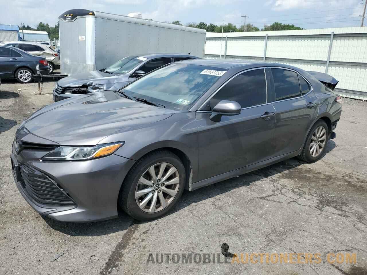 4T1B11HK0JU099779 TOYOTA CAMRY 2018