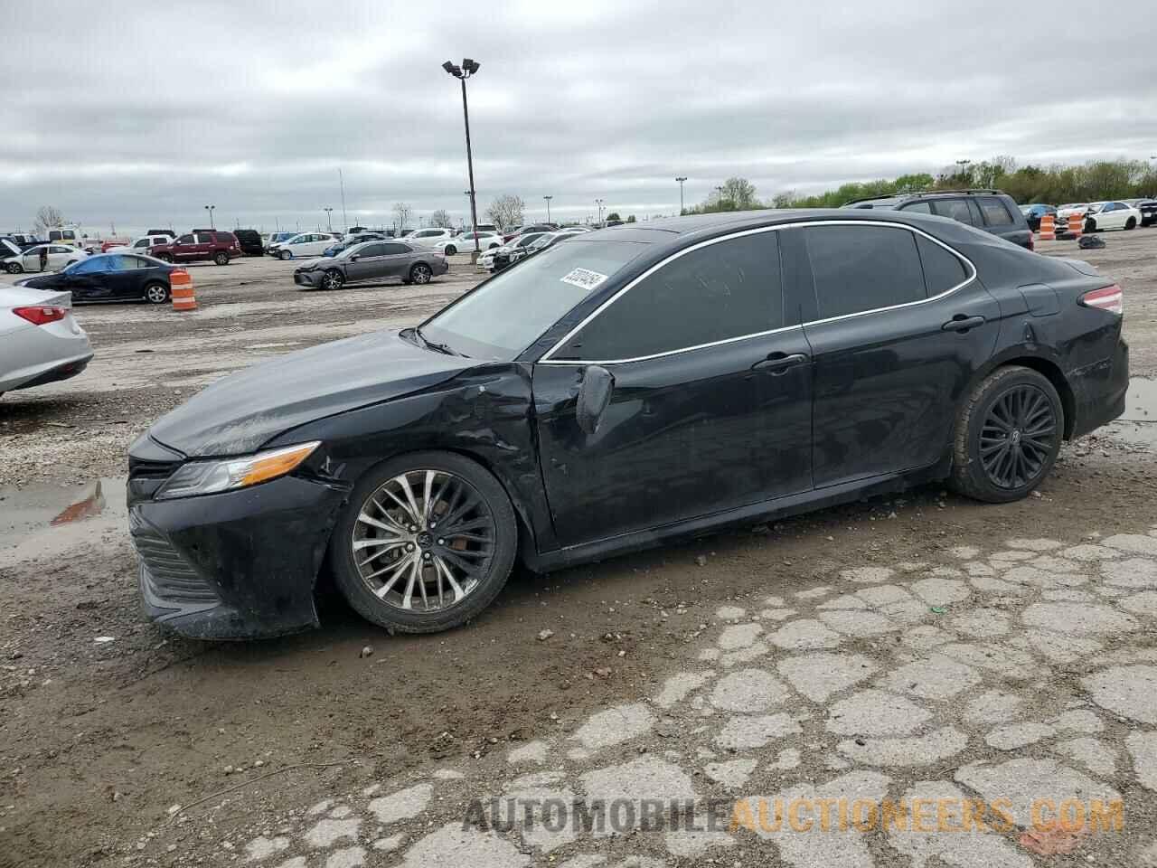 4T1B11HK0JU101790 TOYOTA CAMRY 2018