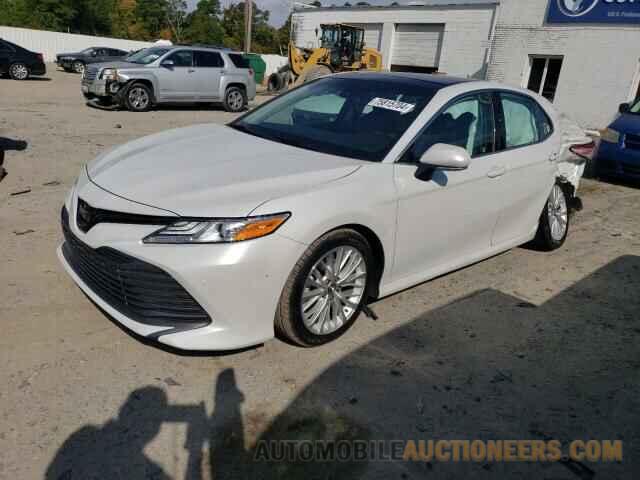 4T1B11HK0JU113065 TOYOTA CAMRY 2018