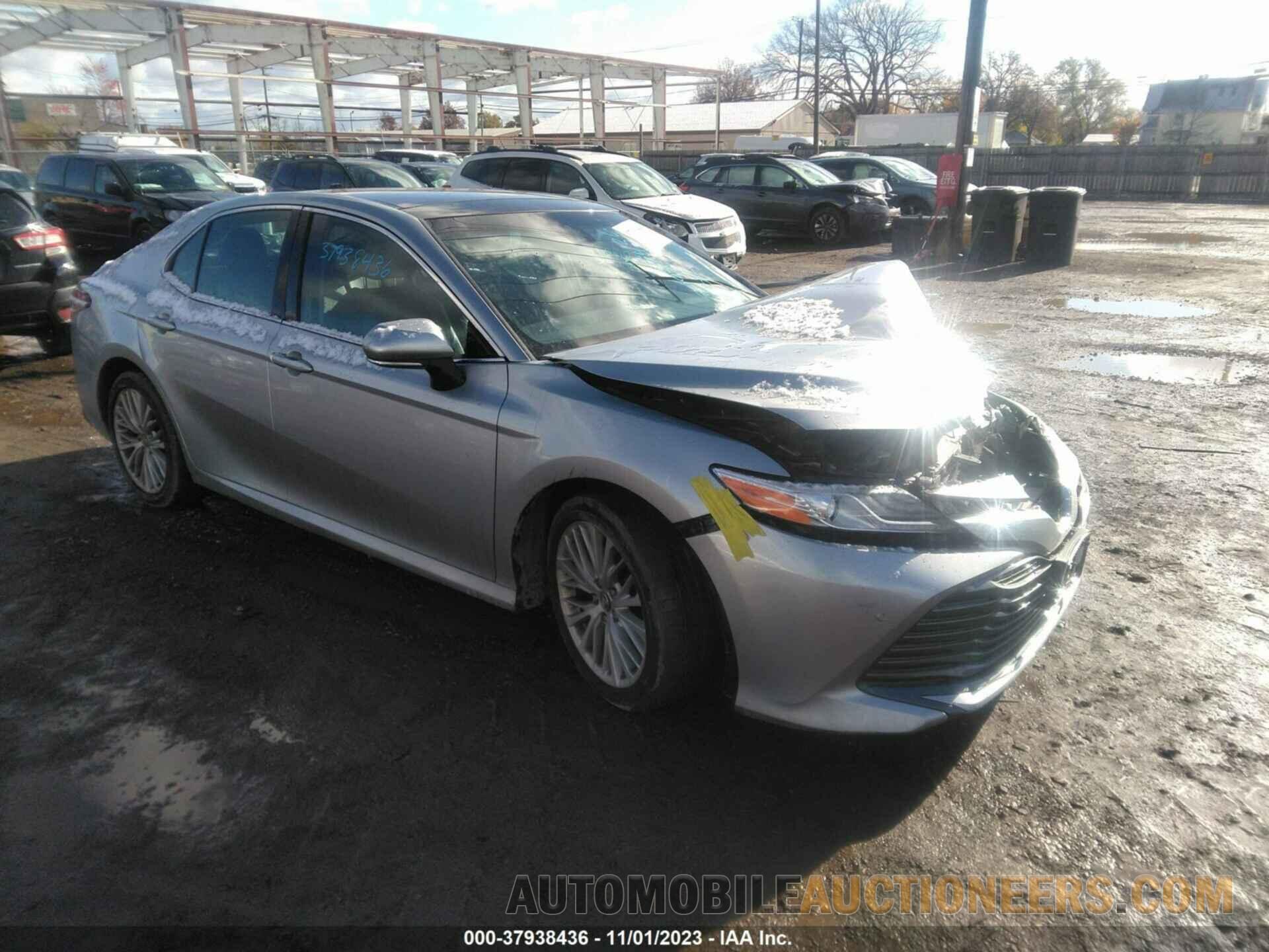 4T1B11HK0JU132781 TOYOTA CAMRY 2018