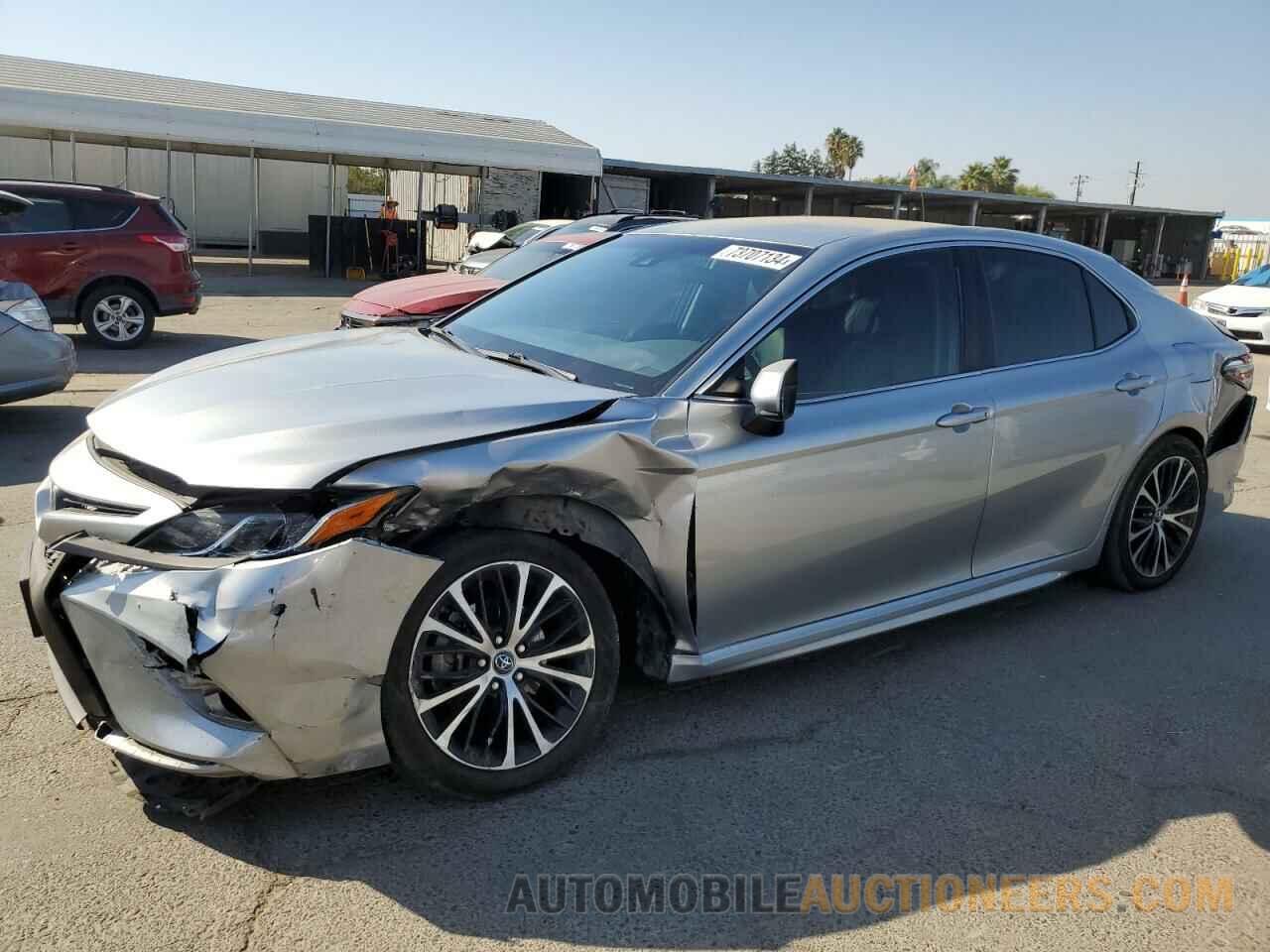 4T1B11HK0JU132988 TOYOTA CAMRY 2018