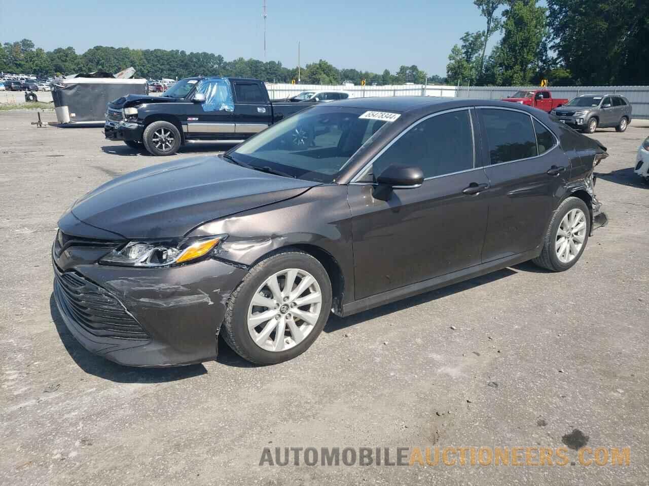 4T1B11HK0JU142341 TOYOTA CAMRY 2018