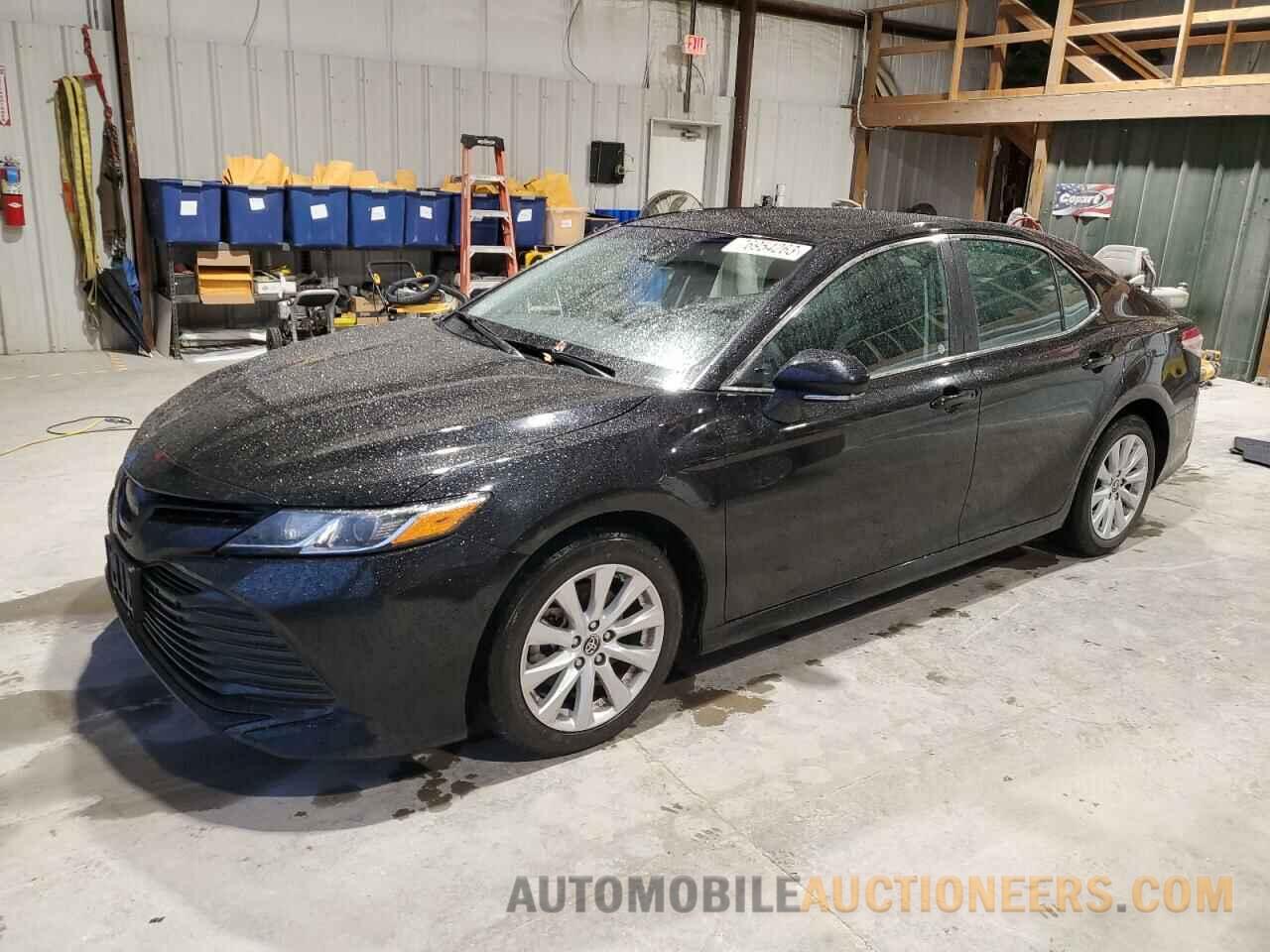 4T1B11HK0JU150634 TOYOTA CAMRY 2018