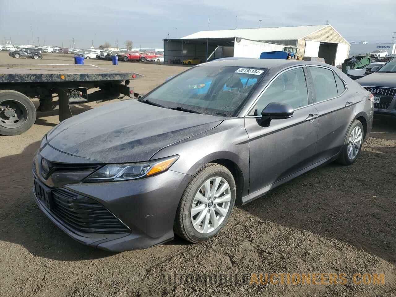 4T1B11HK0JU154358 TOYOTA CAMRY 2018