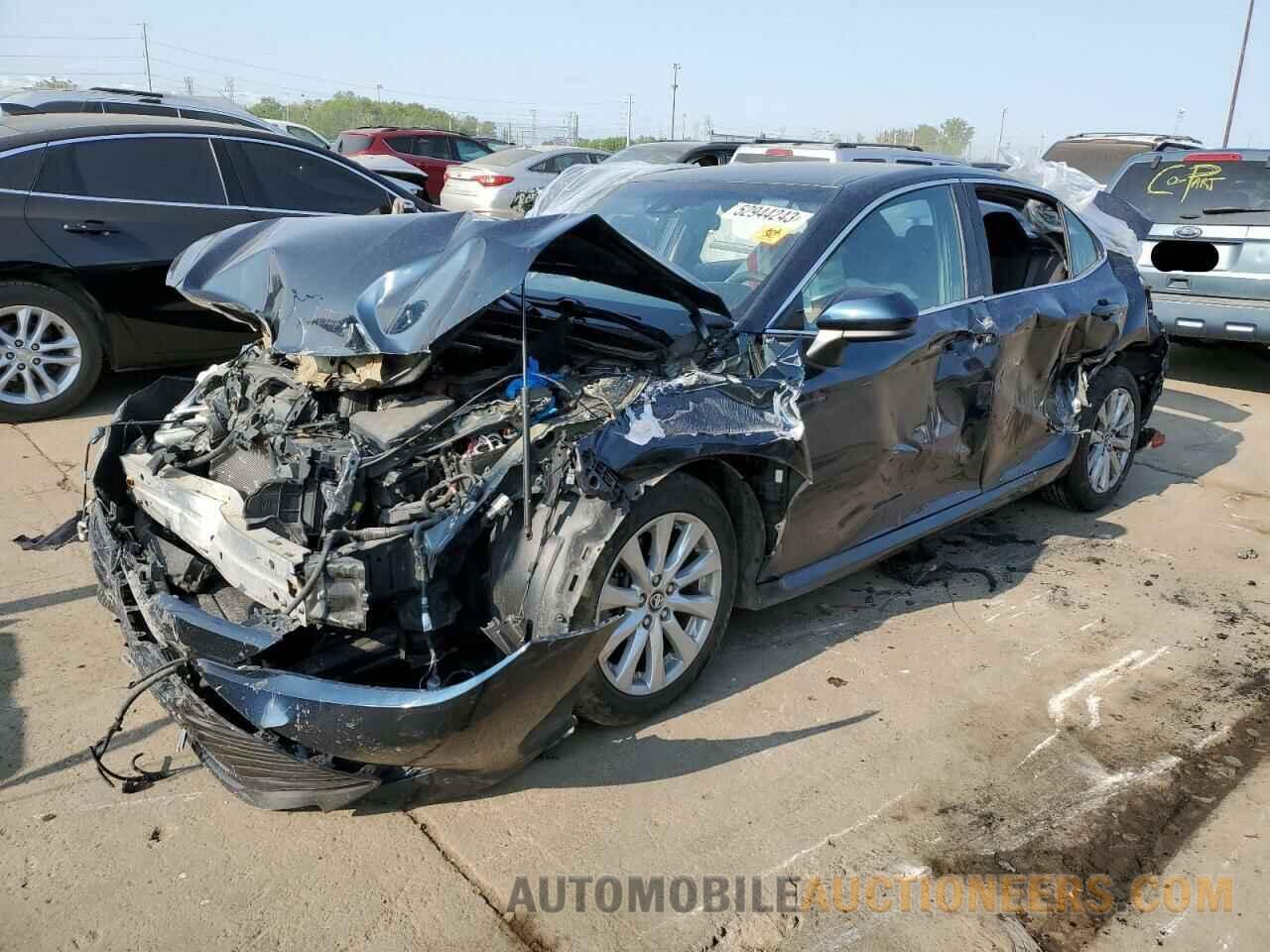 4T1B11HK0JU502949 TOYOTA CAMRY 2018