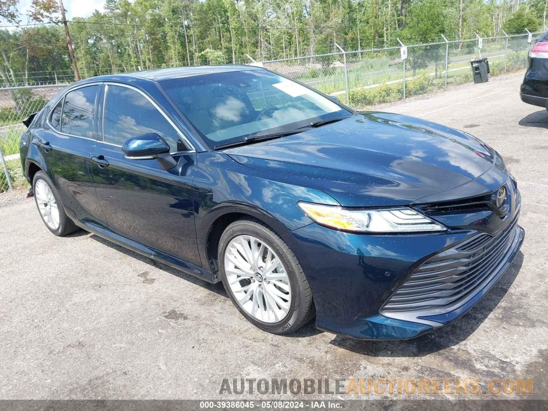 4T1B11HK0JU504488 TOYOTA CAMRY 2018