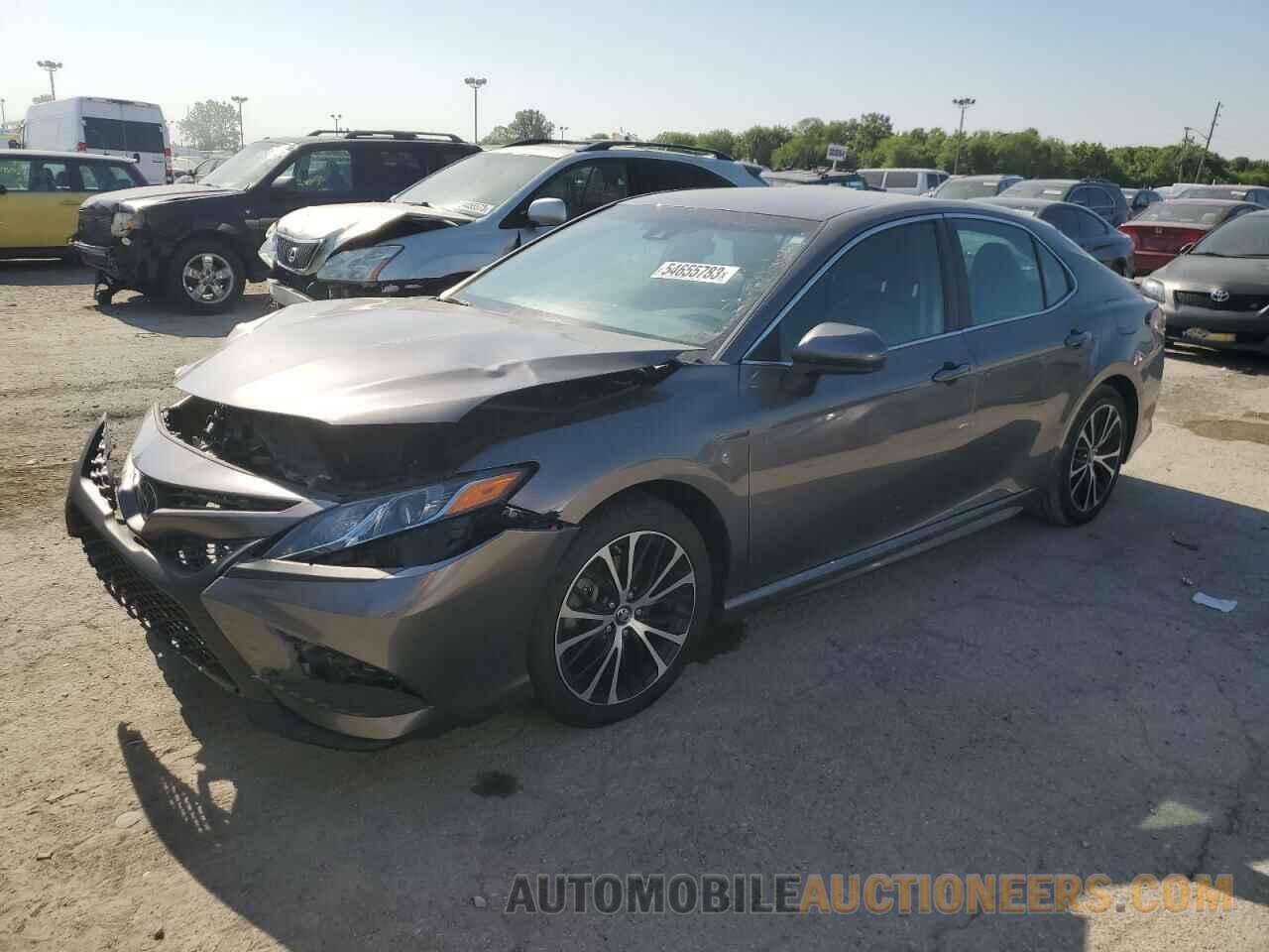 4T1B11HK0JU507505 TOYOTA CAMRY 2018