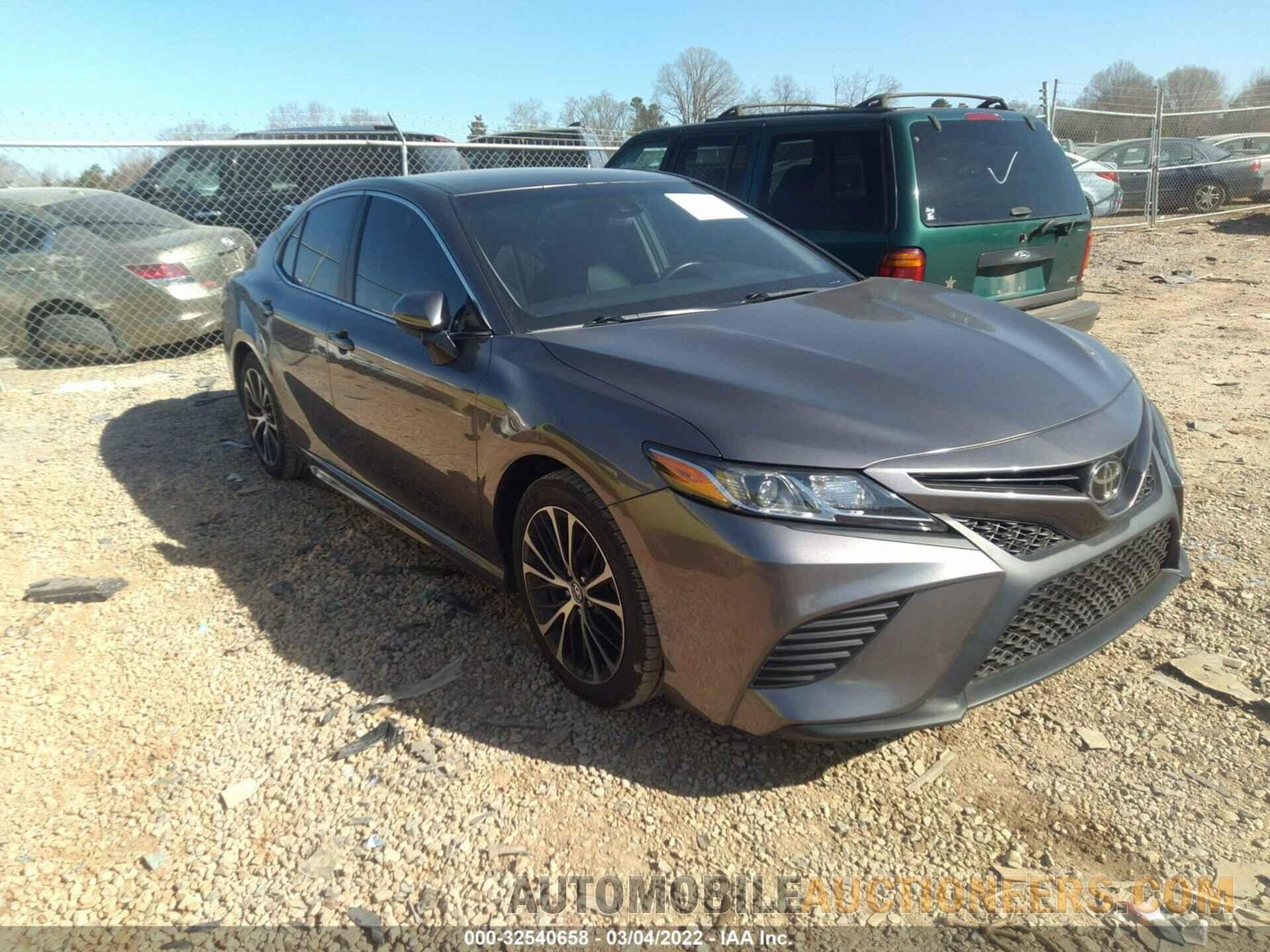 4T1B11HK0JU510534 TOYOTA CAMRY 2018