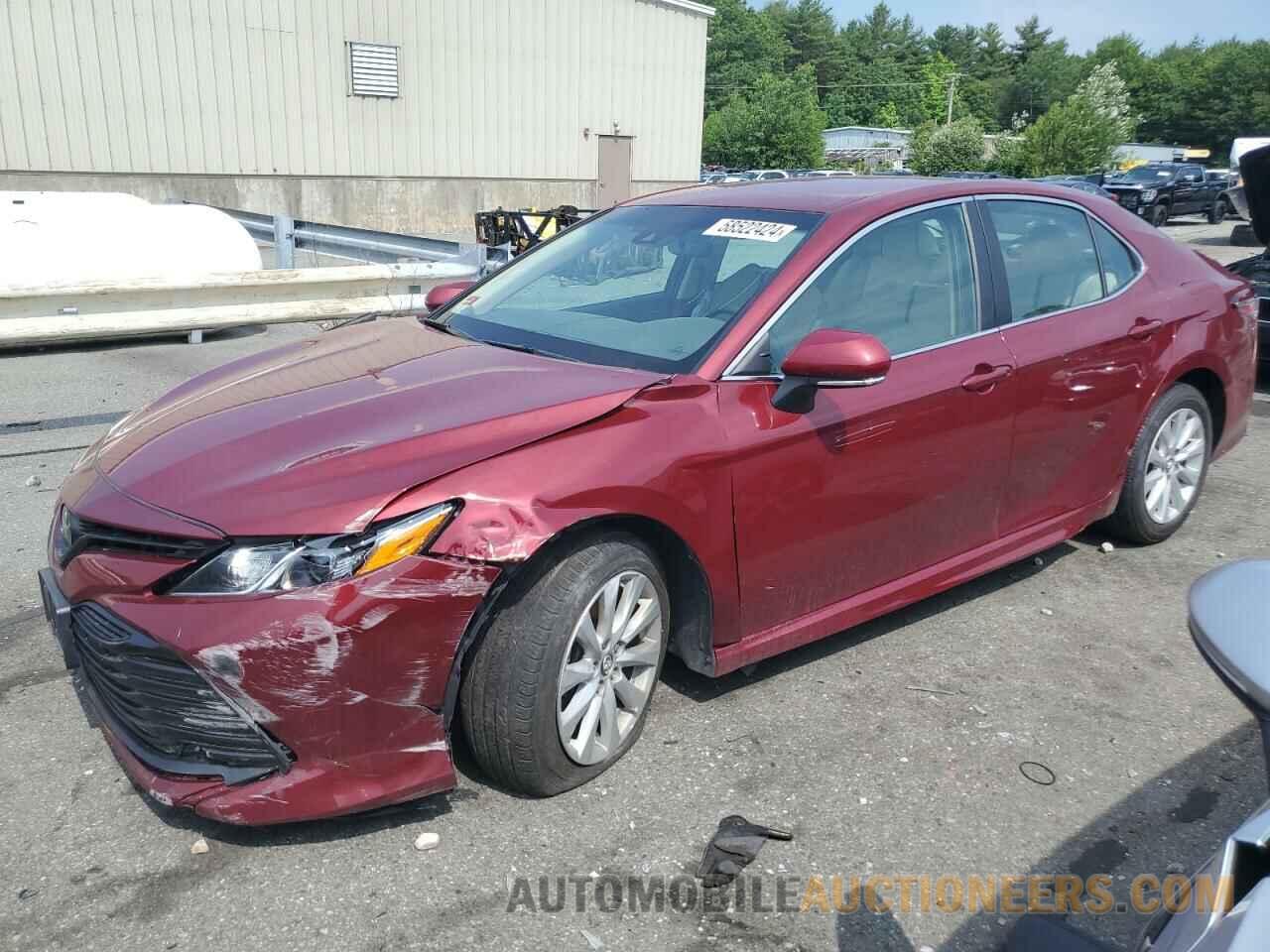 4T1B11HK0JU512123 TOYOTA CAMRY 2018