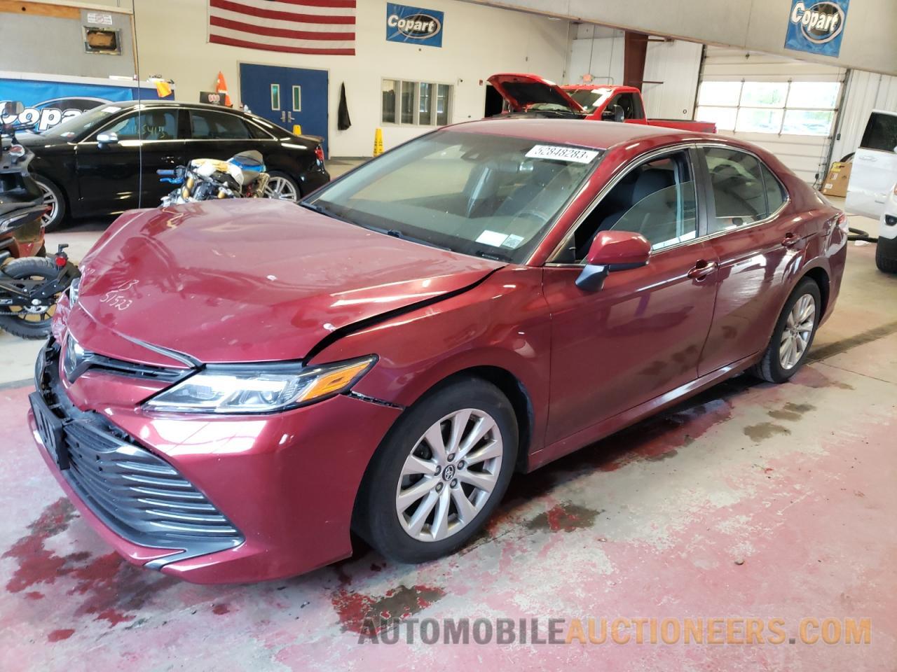 4T1B11HK0JU516446 TOYOTA CAMRY 2018