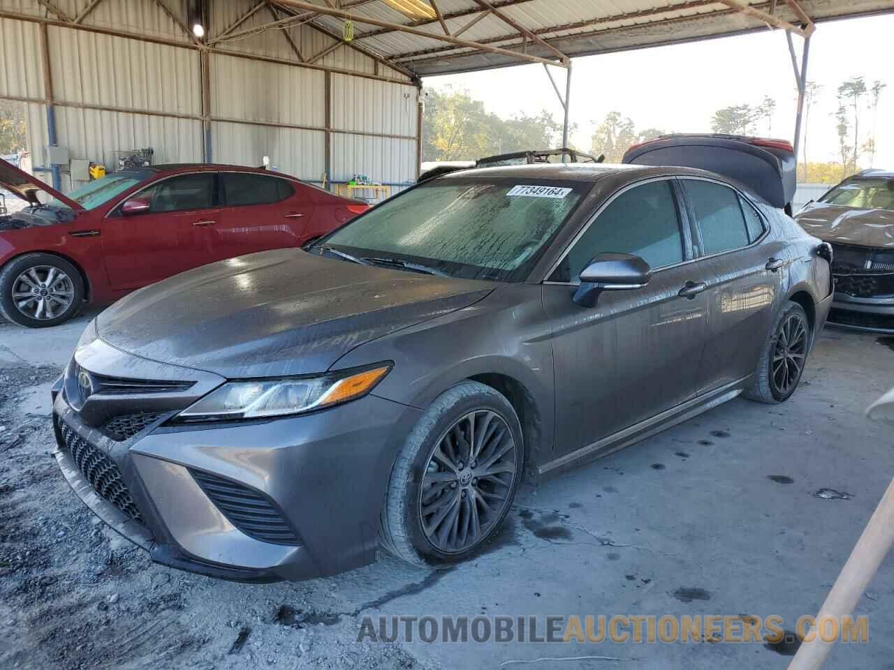 4T1B11HK0JU518780 TOYOTA CAMRY 2018