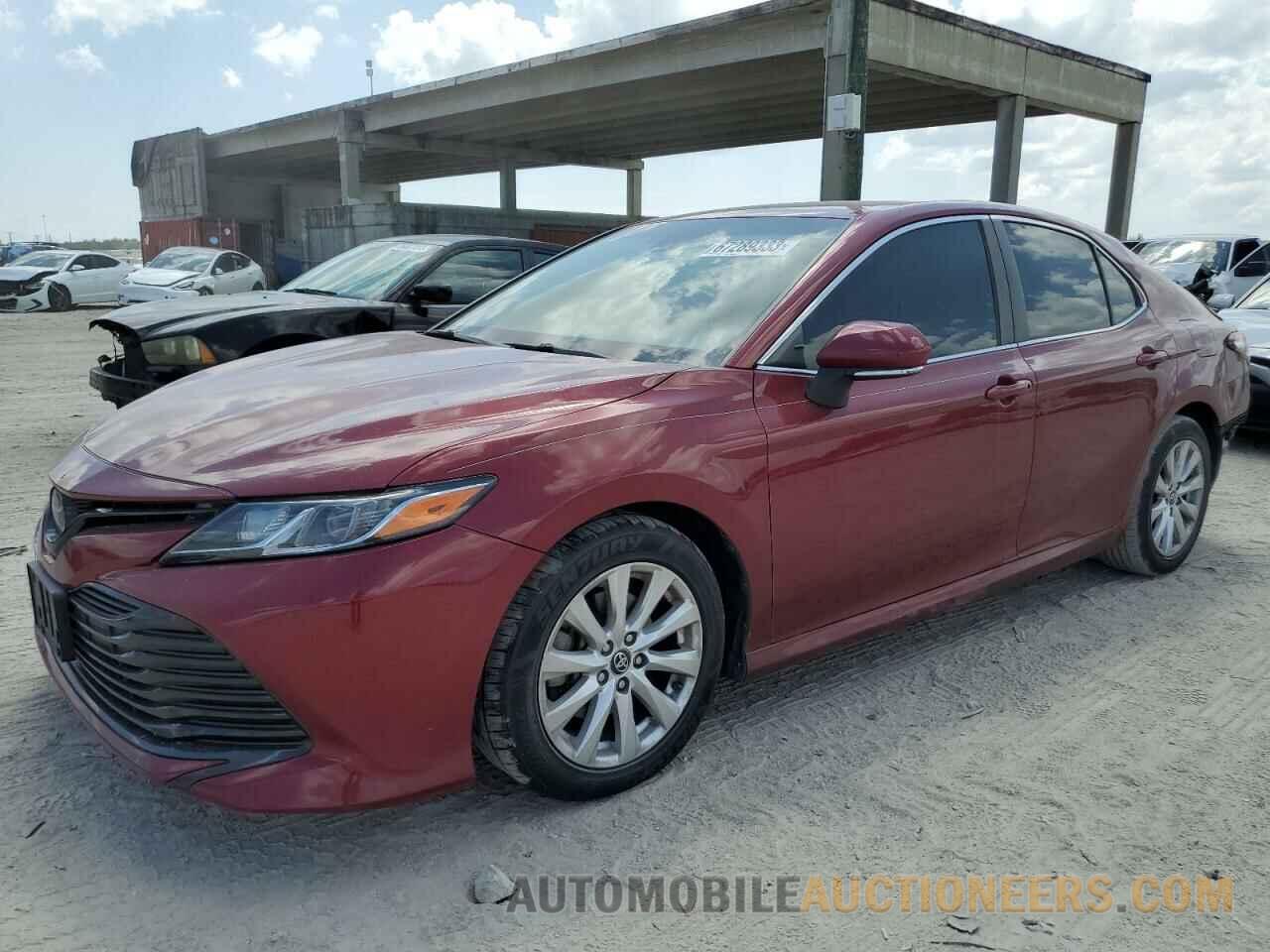 4T1B11HK0JU522523 TOYOTA CAMRY 2018