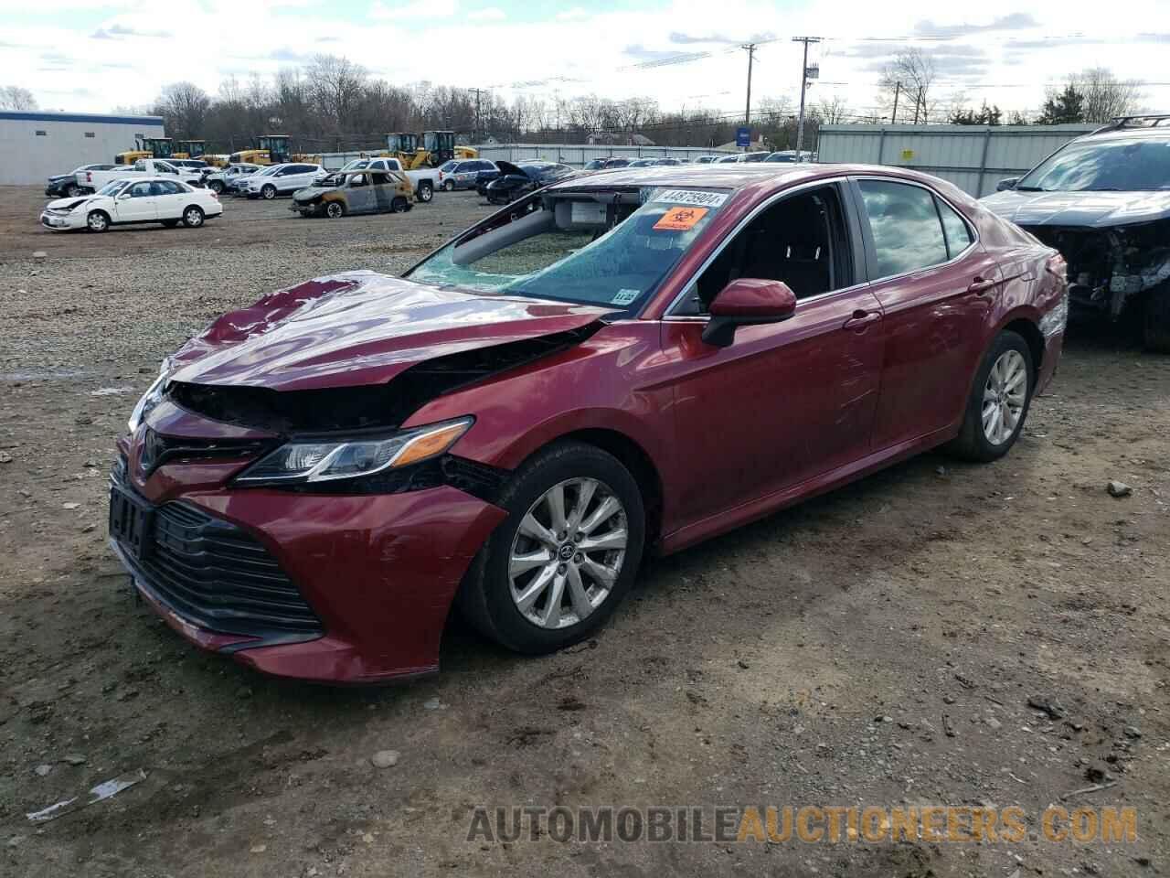 4T1B11HK0JU524983 TOYOTA CAMRY 2018