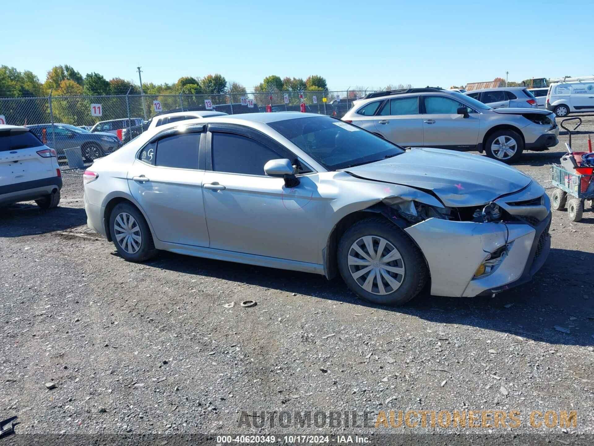 4T1B11HK0JU525759 TOYOTA CAMRY 2018