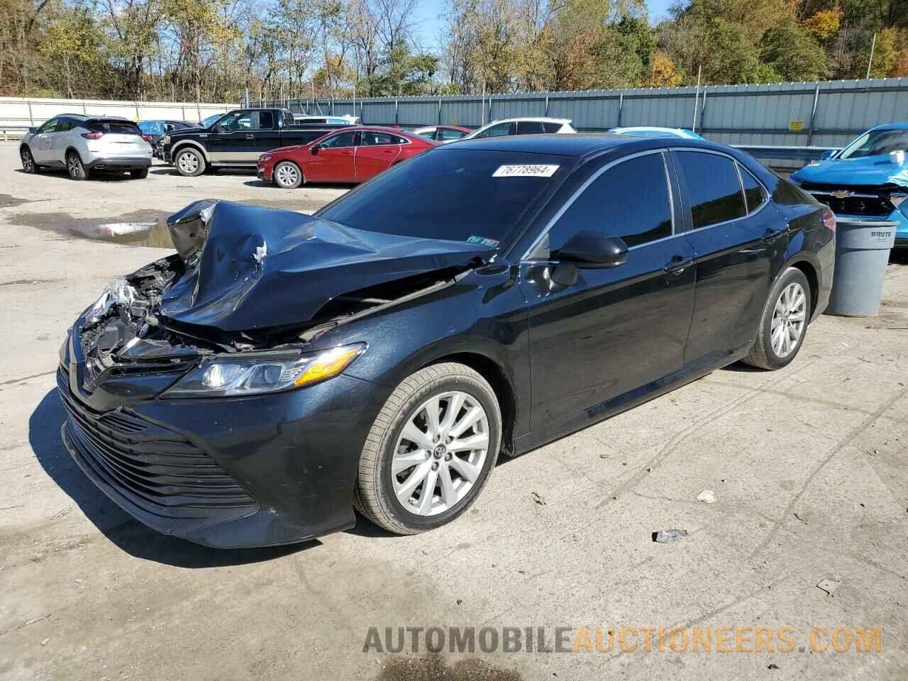 4T1B11HK0JU531819 TOYOTA CAMRY 2018