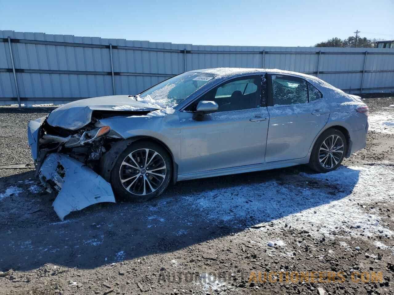 4T1B11HK0JU531867 TOYOTA CAMRY 2018