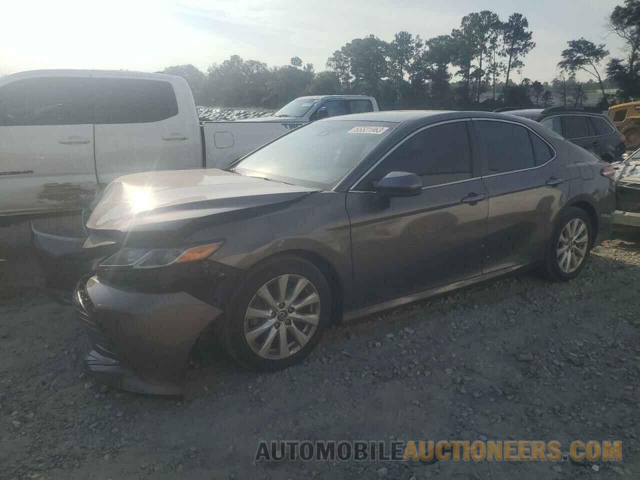 4T1B11HK0JU531920 TOYOTA CAMRY 2018