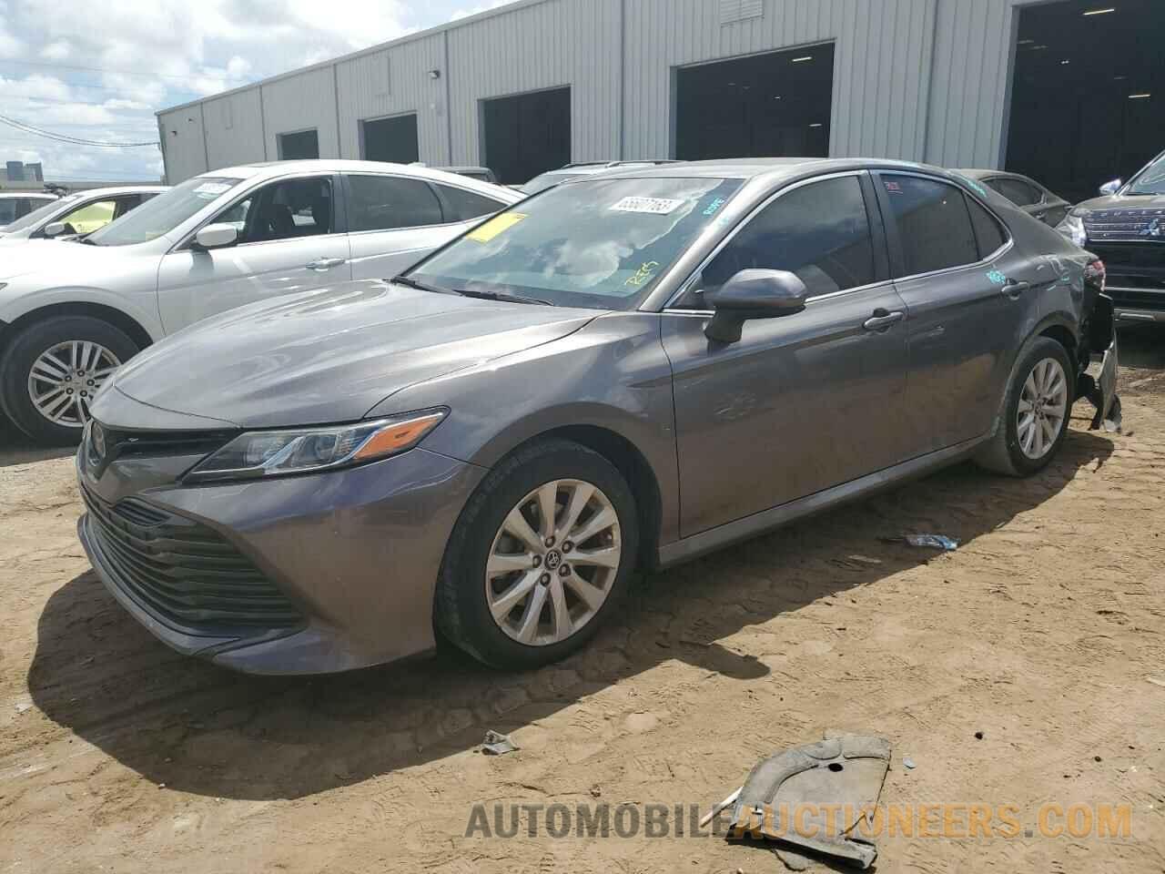 4T1B11HK0JU531948 TOYOTA CAMRY 2018