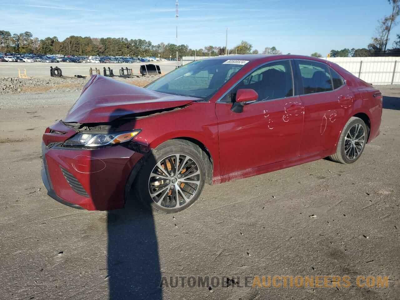 4T1B11HK0JU538401 TOYOTA CAMRY 2018