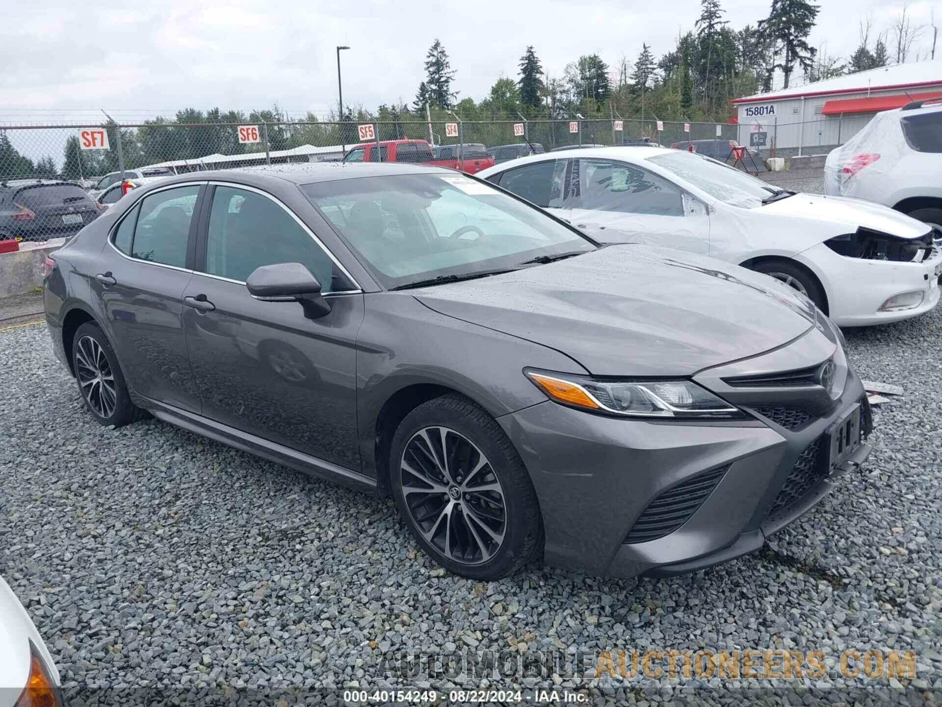 4T1B11HK0JU544733 TOYOTA CAMRY 2018