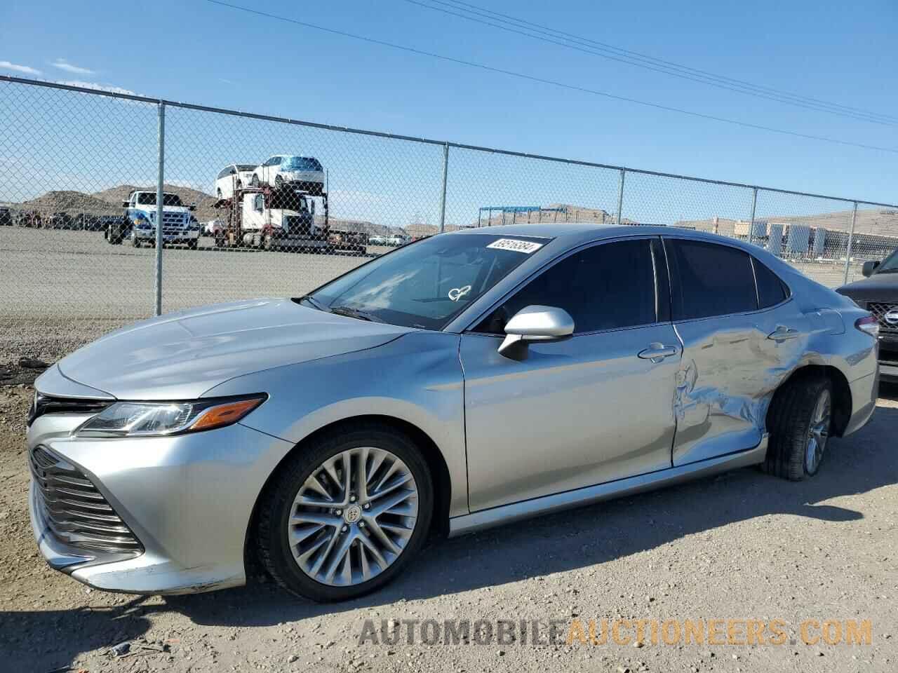 4T1B11HK0JU550502 TOYOTA CAMRY 2018