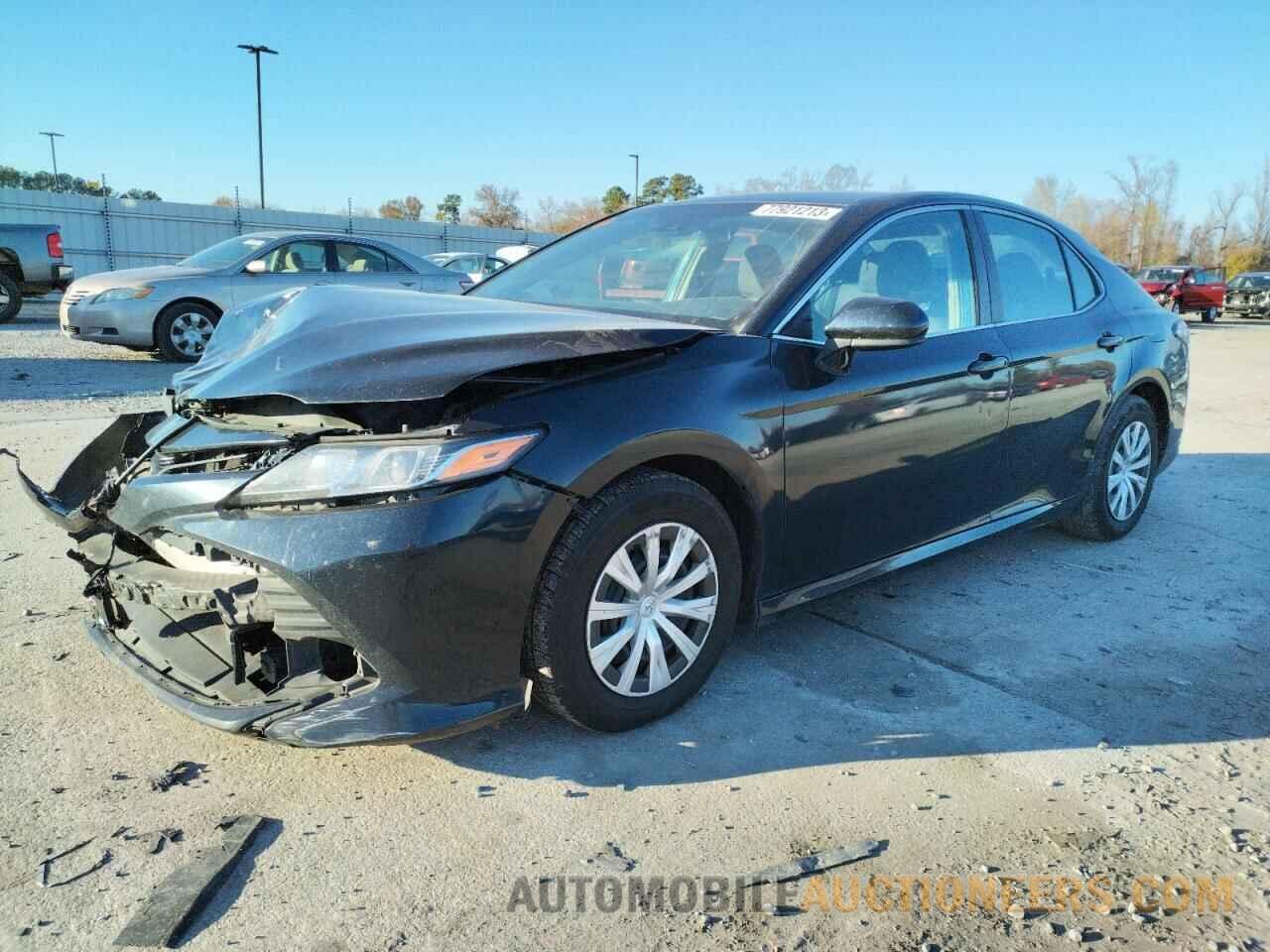 4T1B11HK0JU557918 TOYOTA CAMRY 2018