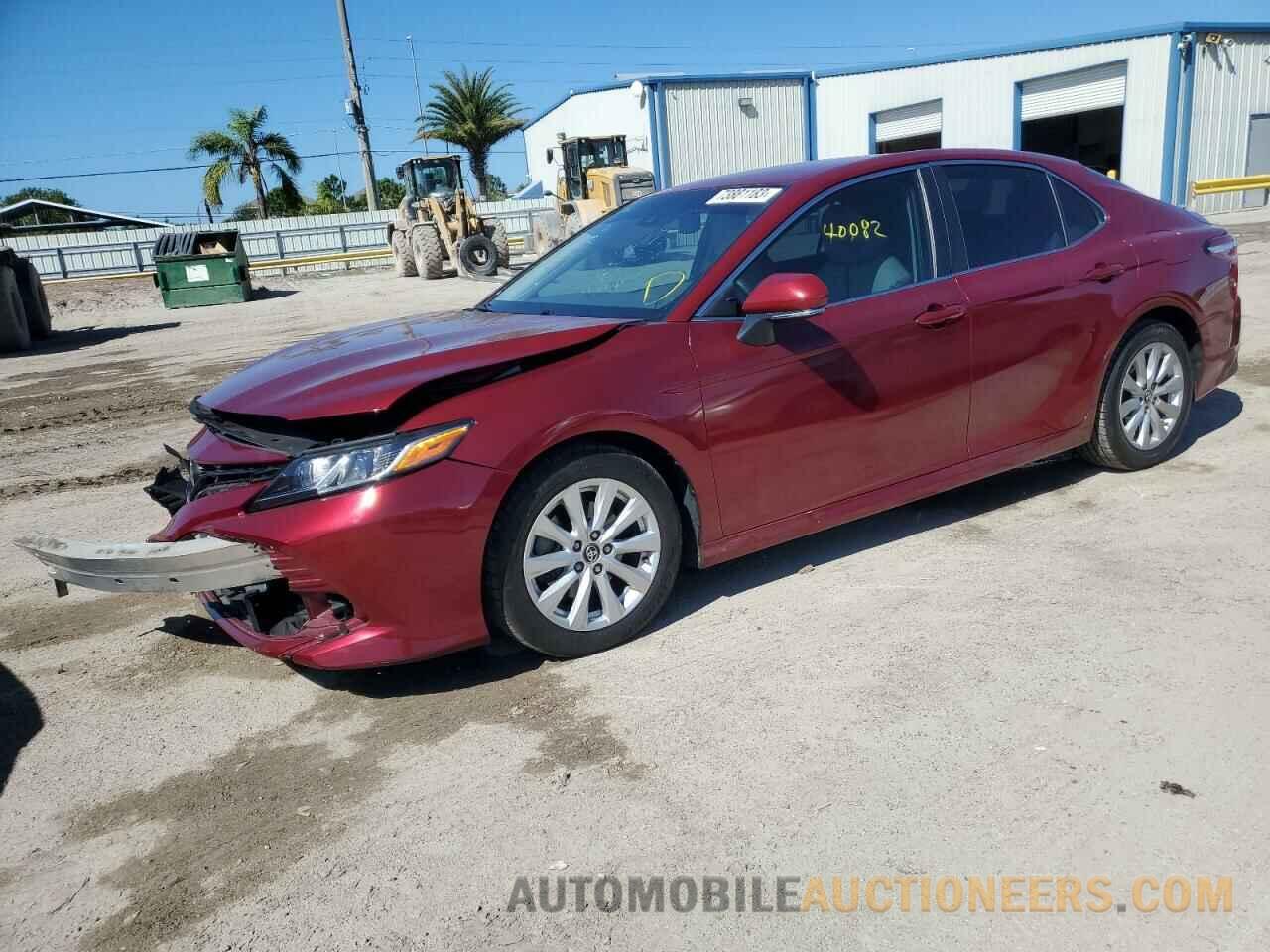 4T1B11HK0JU567204 TOYOTA CAMRY 2018