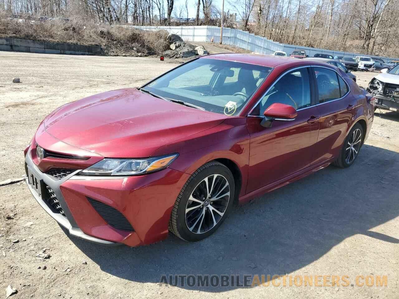 4T1B11HK0JU590059 TOYOTA CAMRY 2018