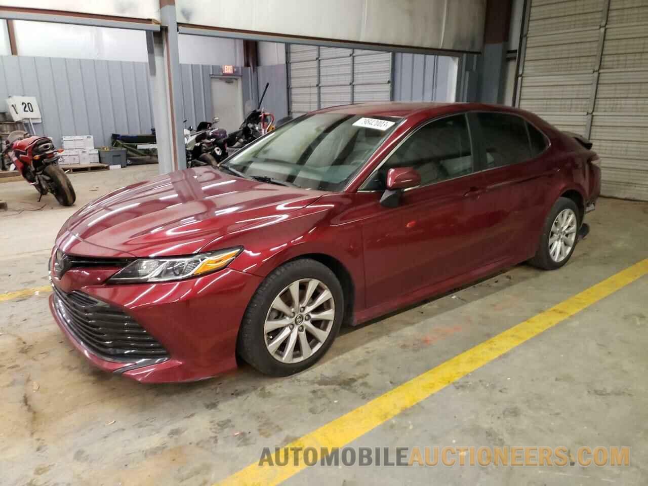 4T1B11HK0JU592751 TOYOTA CAMRY 2018